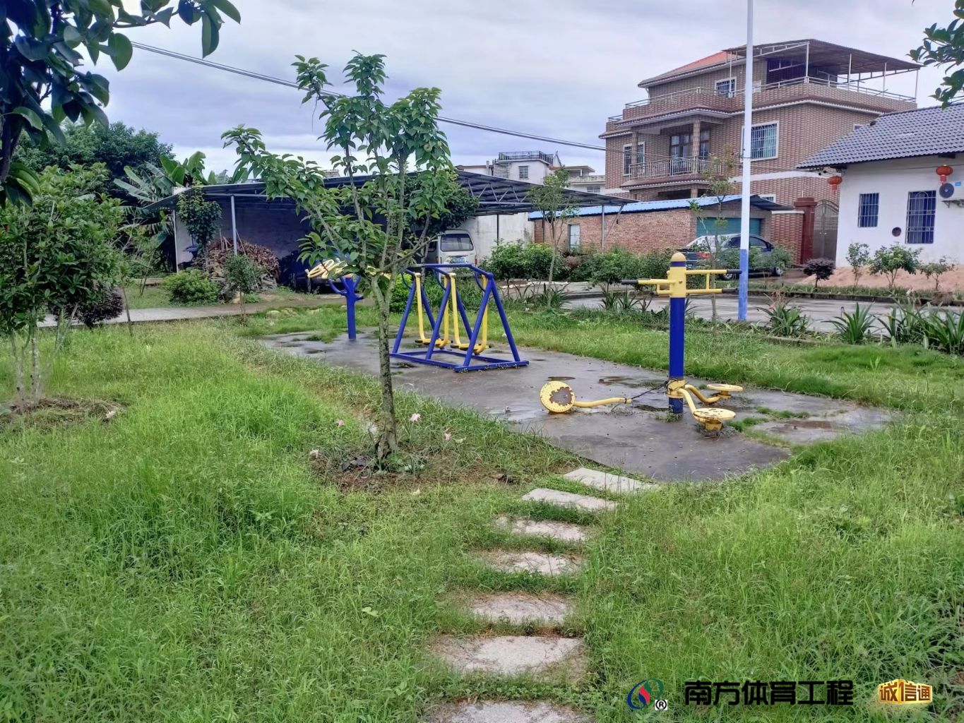 广东省韶关市南雄市全安镇杨沥村委会杨沥村下村文化广场匹克球场